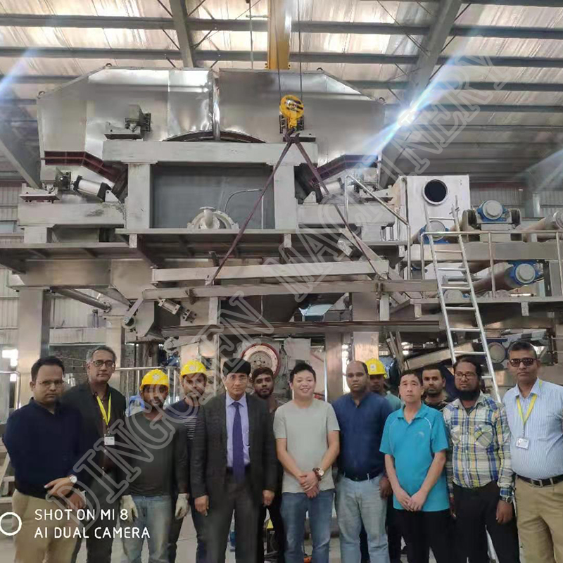 Stroj na výrobu toaletného papiera so šikmým drôtom 3200 mm 20-25TPD v Bangladéši (1)