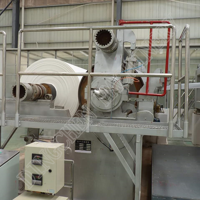 Полумесечина Поранешна машина за ткиво хартија со голема брзина (2)